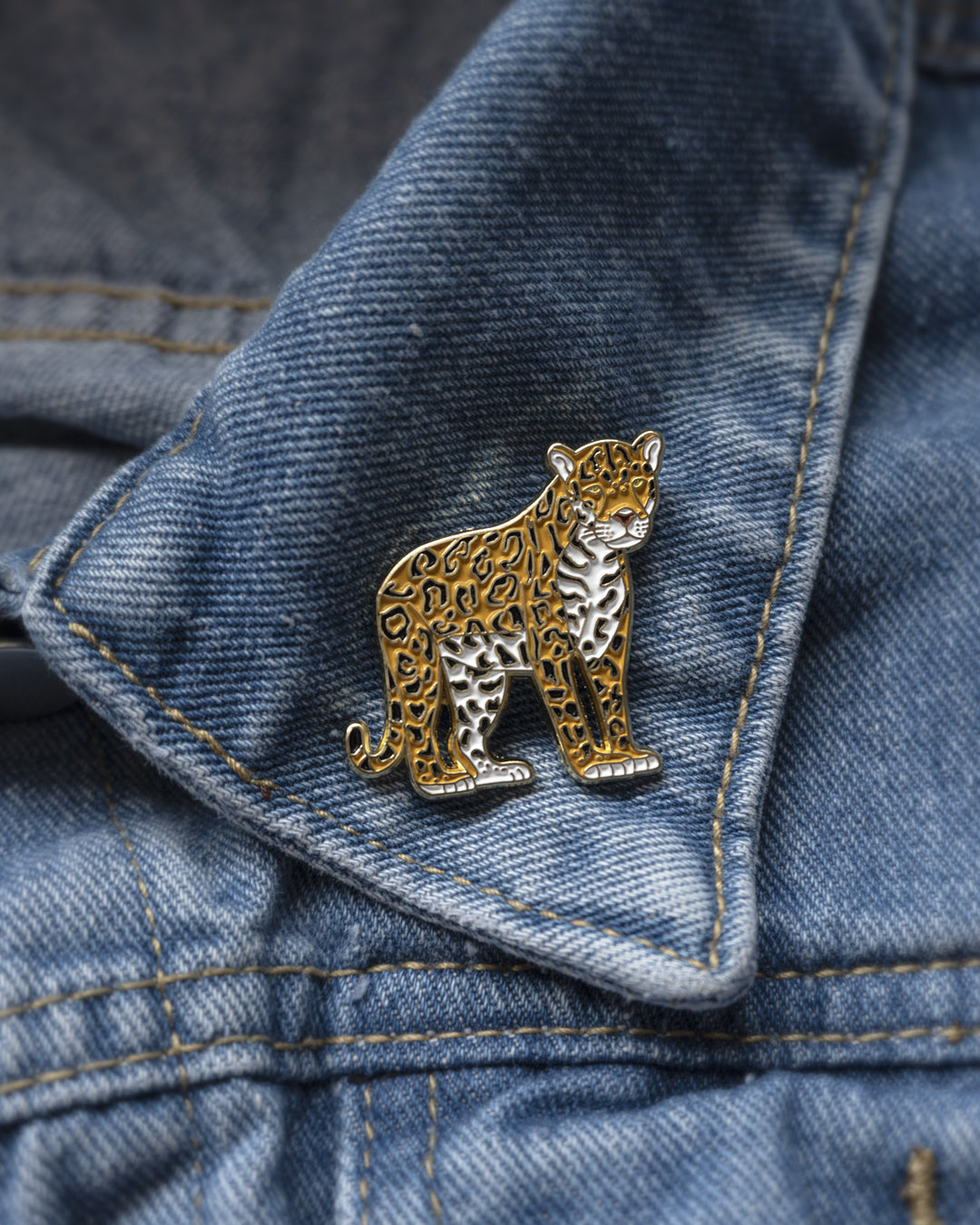 Jaguar Enamel Pin